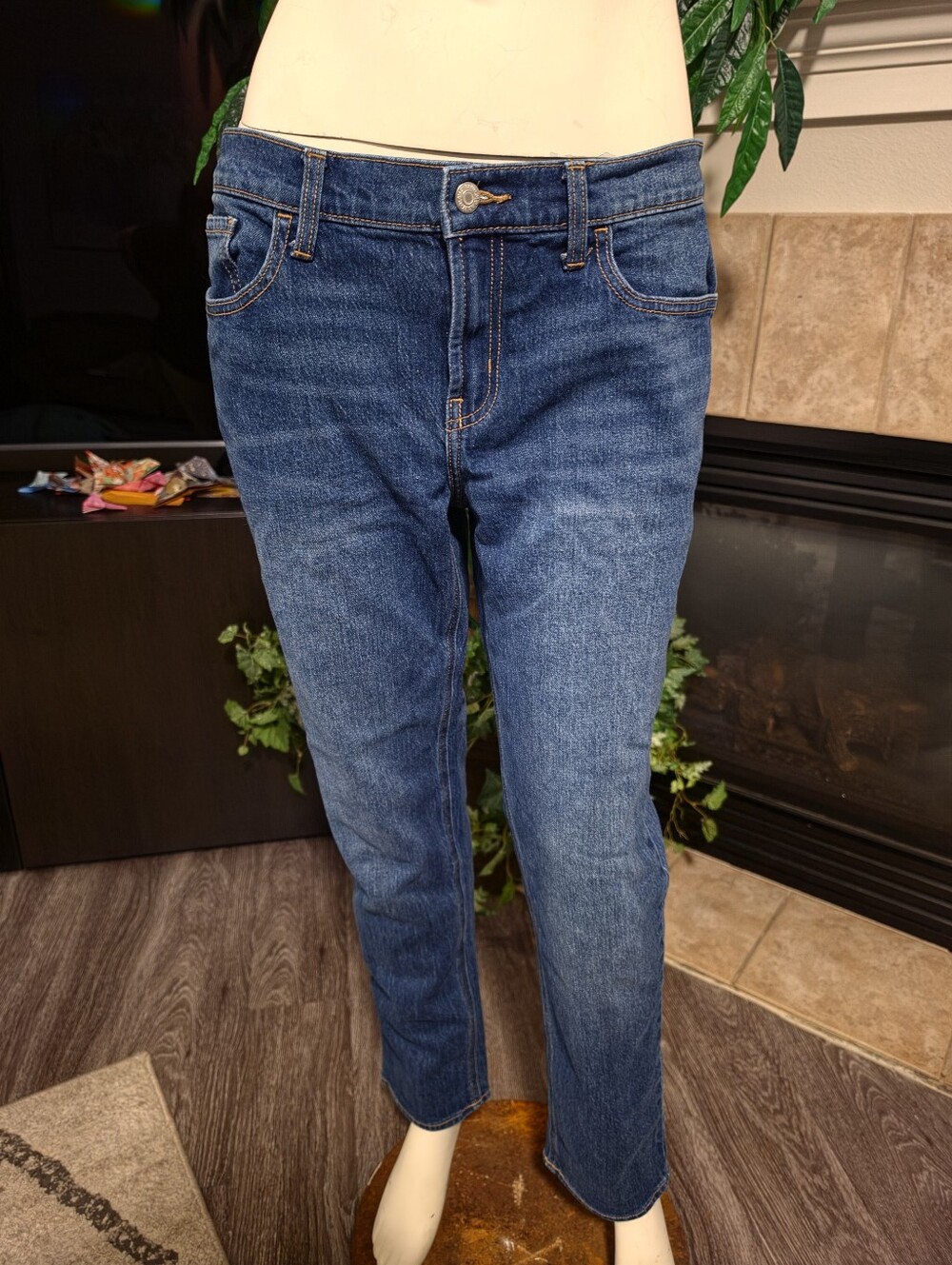 Old Navy Women's Dark Blue Straight-Leg Jeans